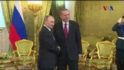 Erdoğan Moskova’da Putin’le Görüştü